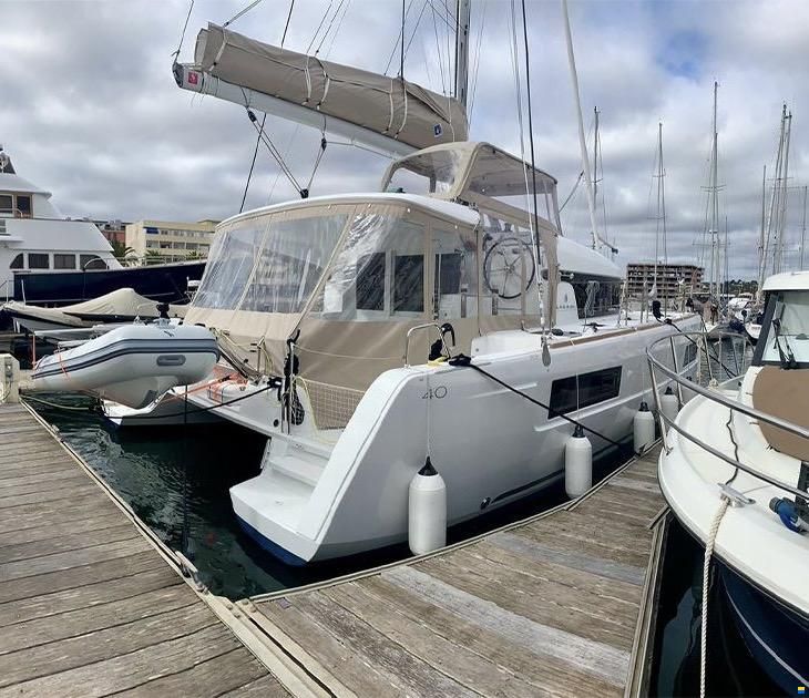 Lagoon 40