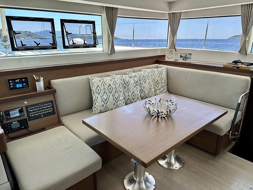 Lagoon 40