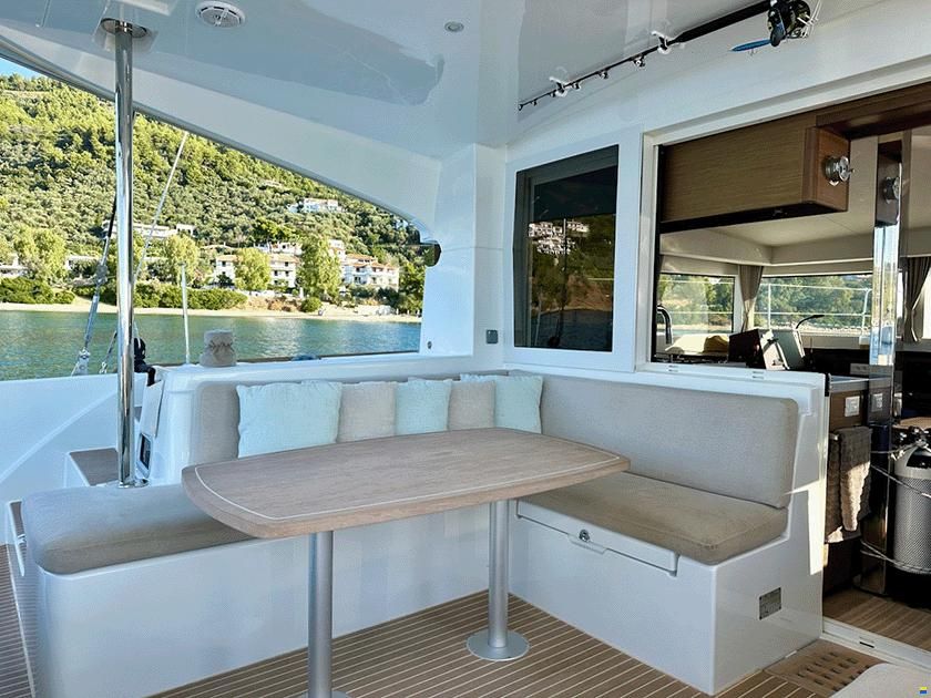 Lagoon 40