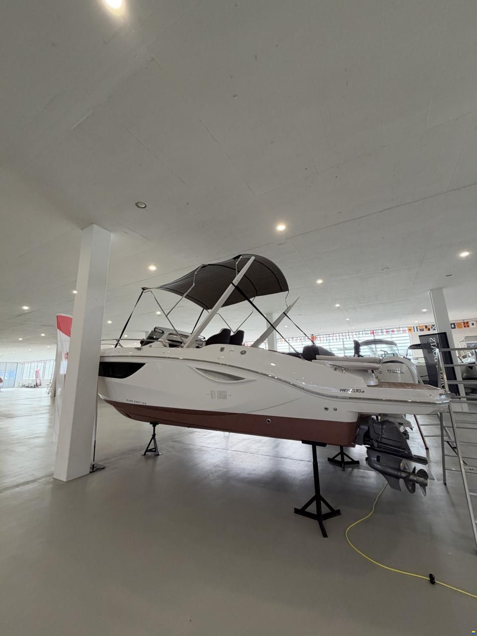 Sessa Key Largo 27 Inboard