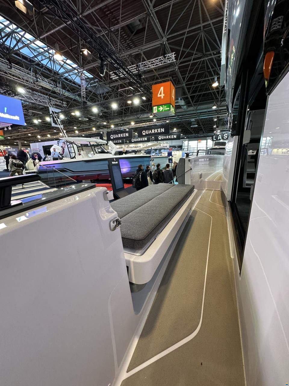 Axopar 45 Cross Cabin