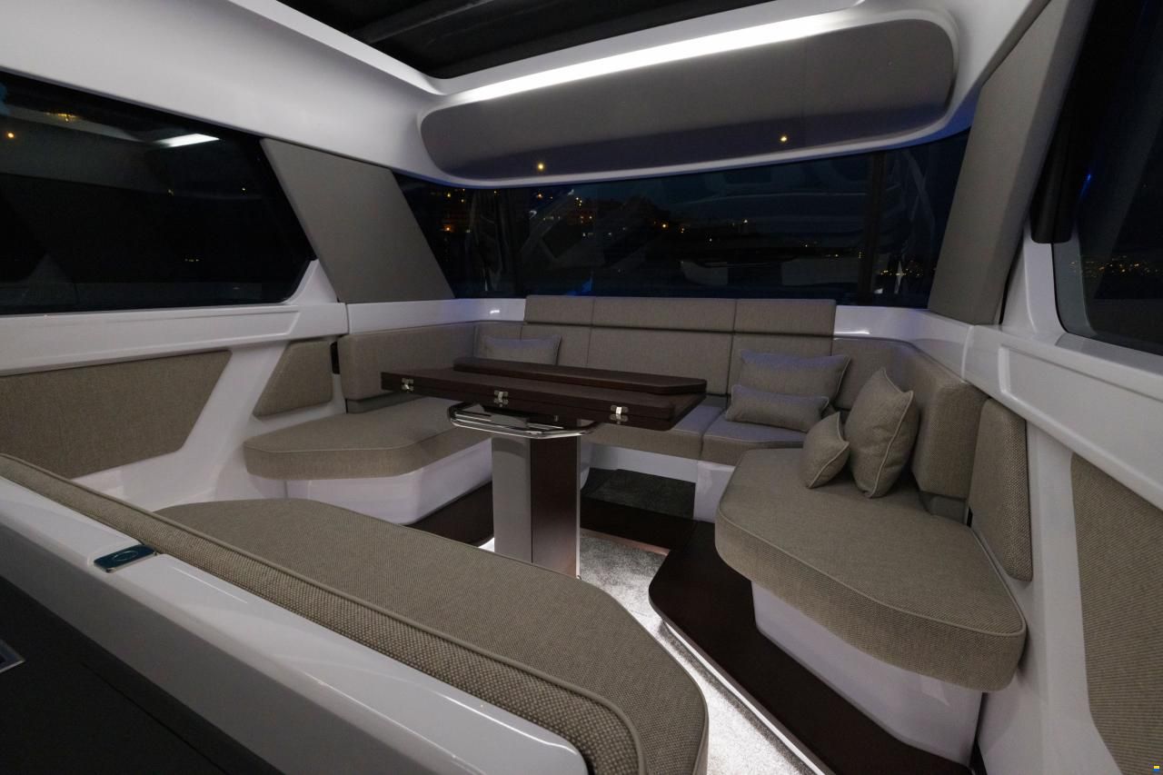 Axopar 45 Cross Cabin