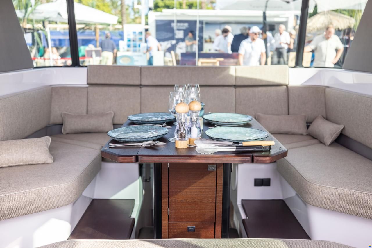 Axopar 45 Cross Cabin