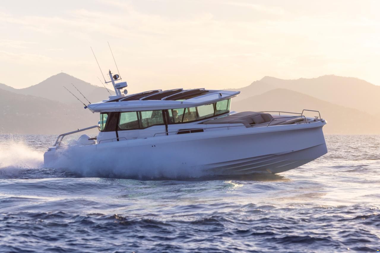 Axopar 45 Cross Cabin