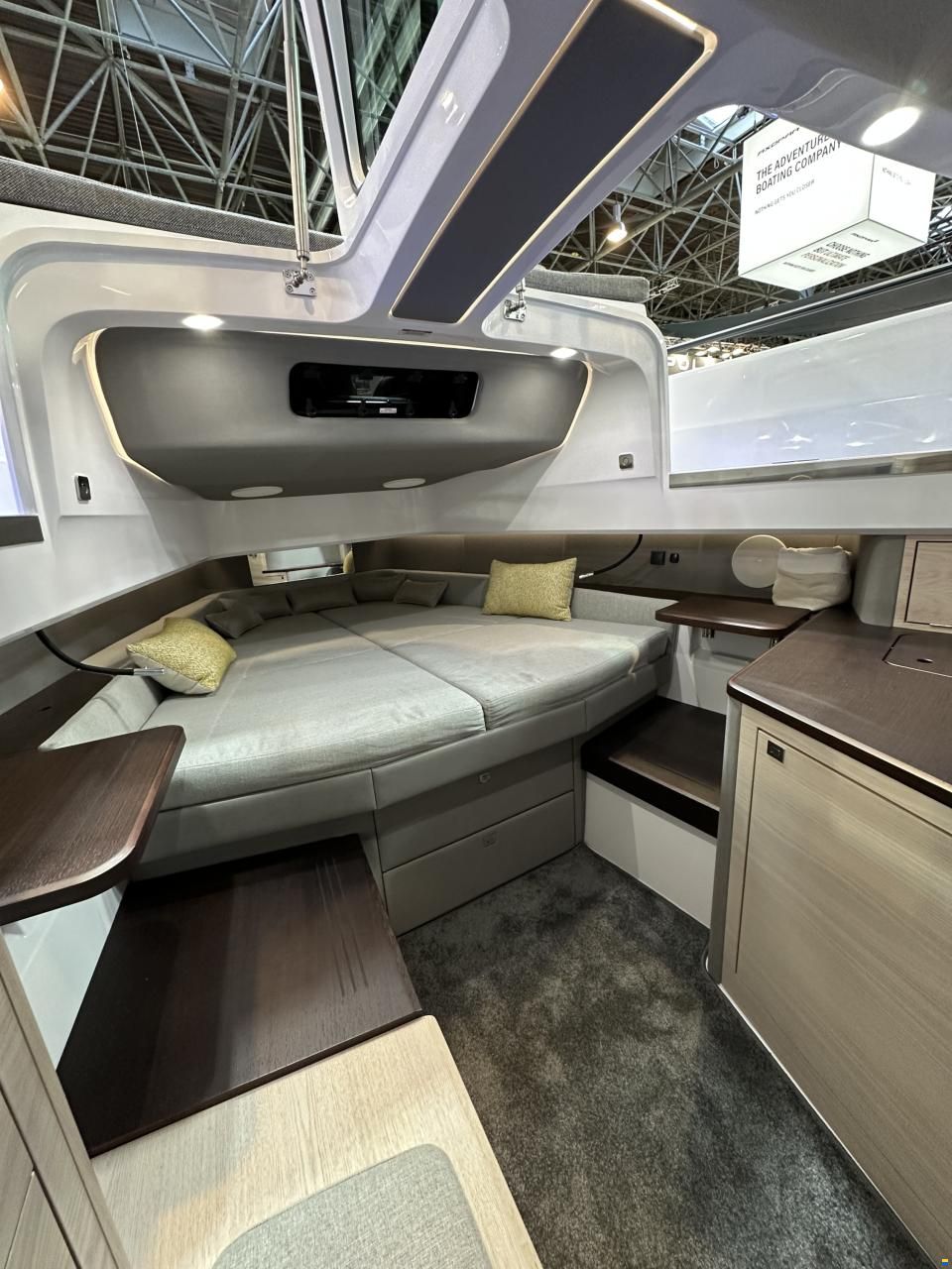 Axopar 45 Cross Cabin