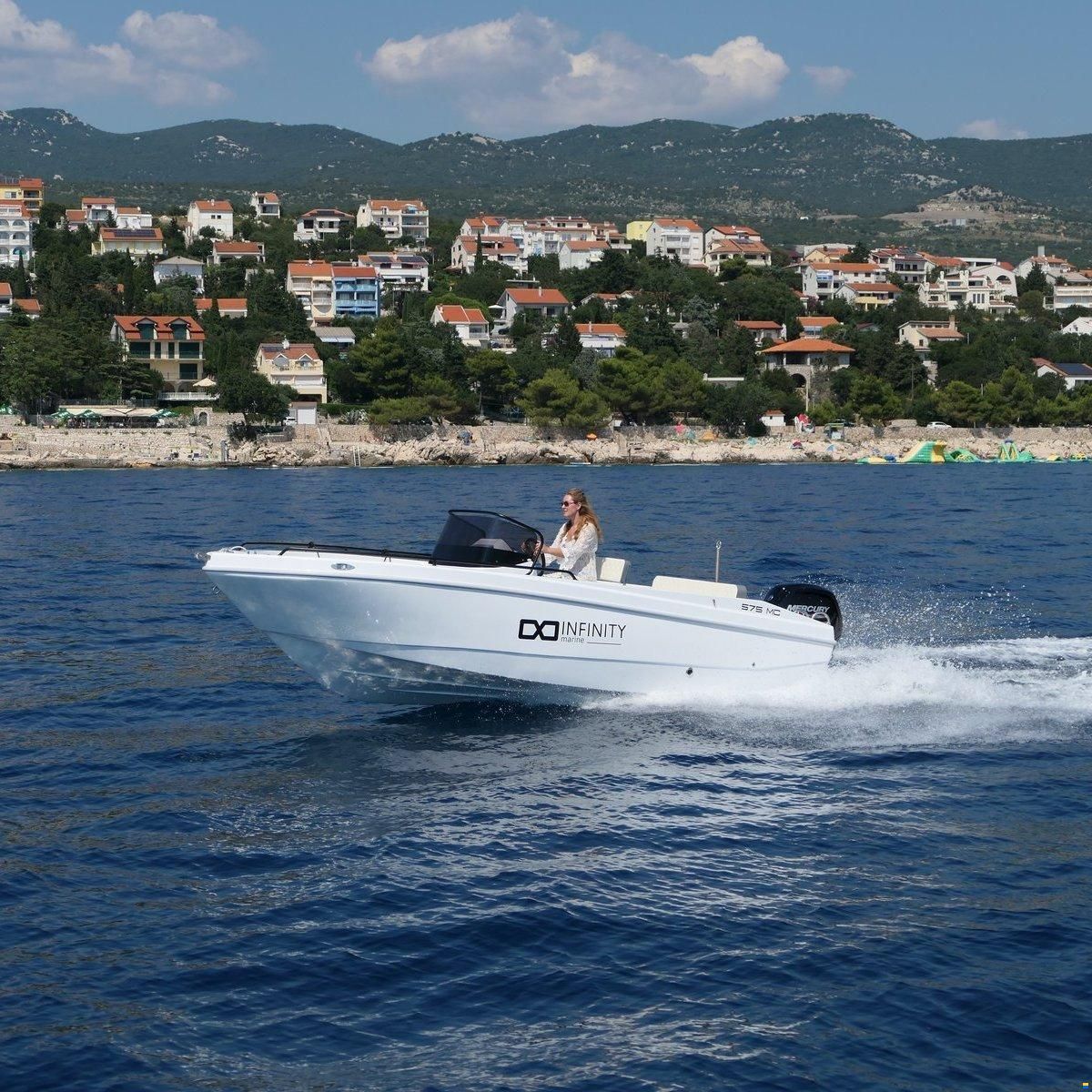 Infinity 575