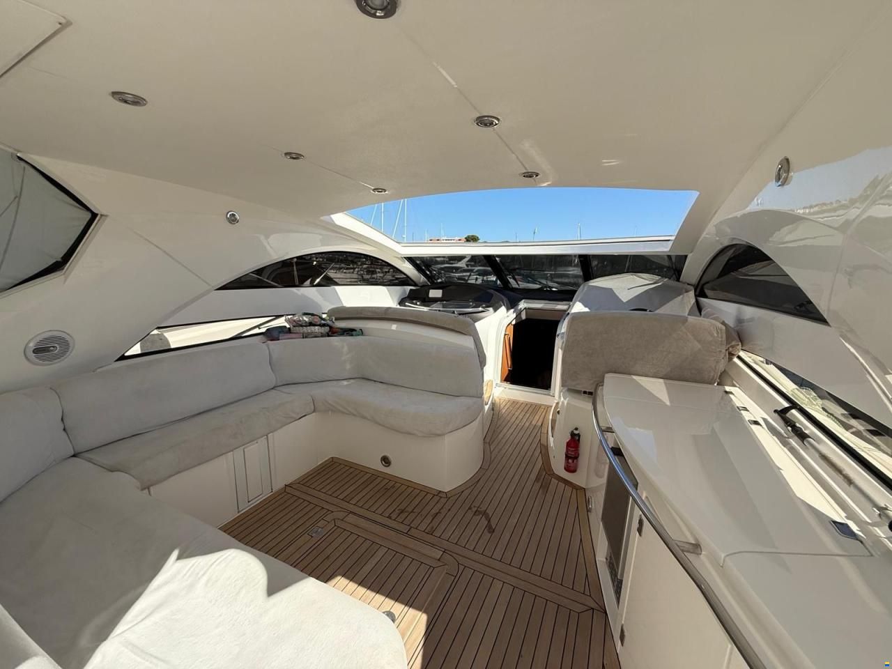 Sunseeker Portofino 53