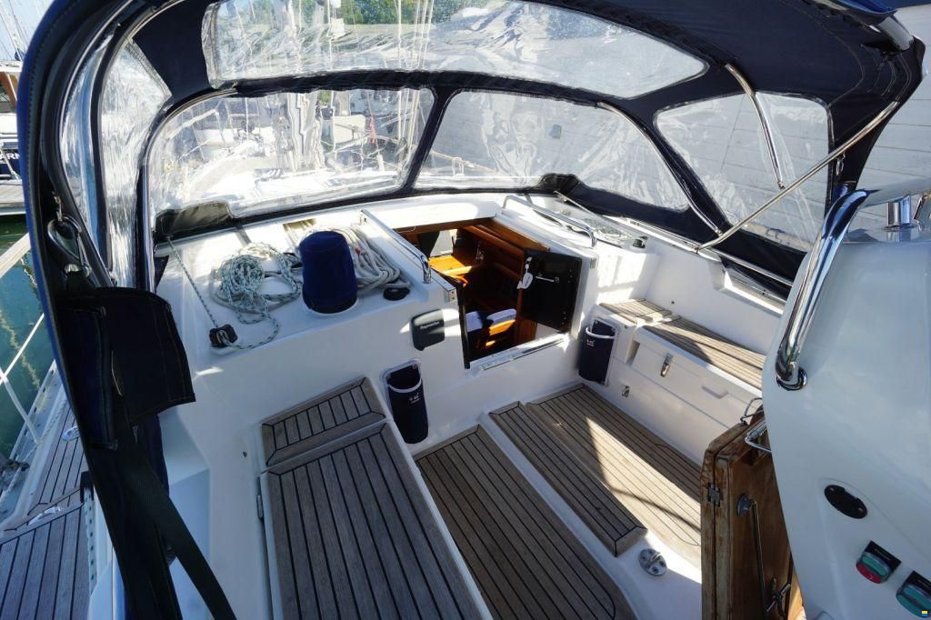 Nauticat 37