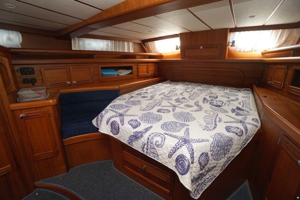 Nauticat 37