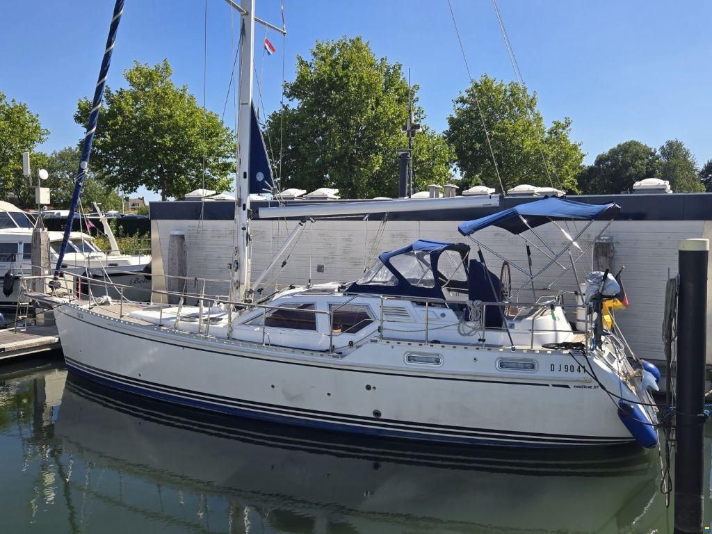 Nauticat 37