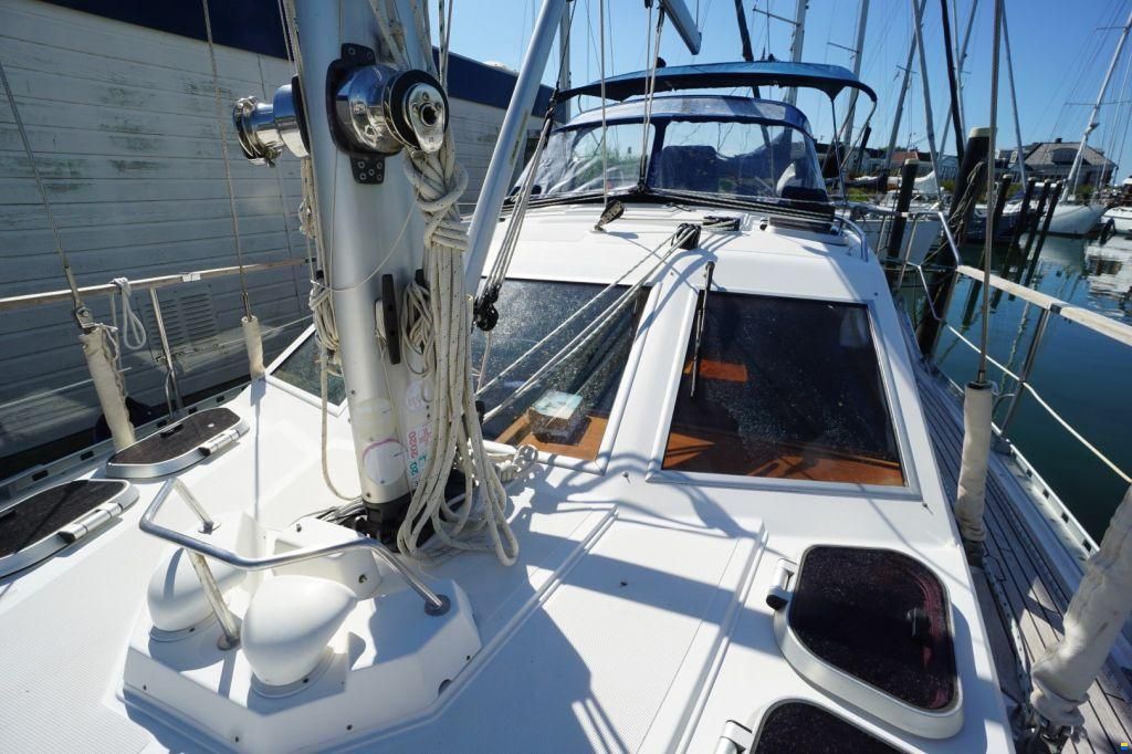 Nauticat 37