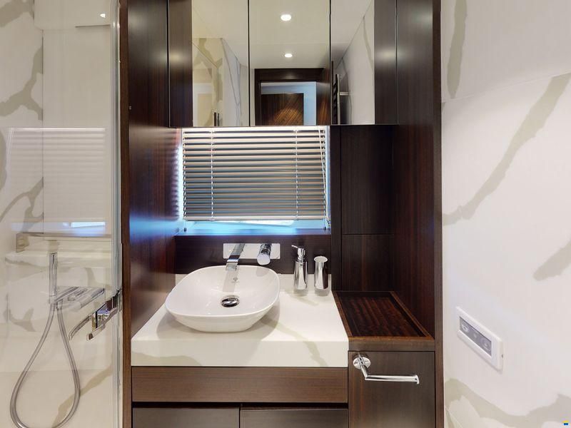 Sunseeker Manhattan 68