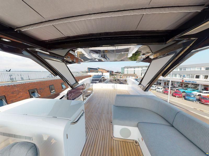 Sunseeker Manhattan 68