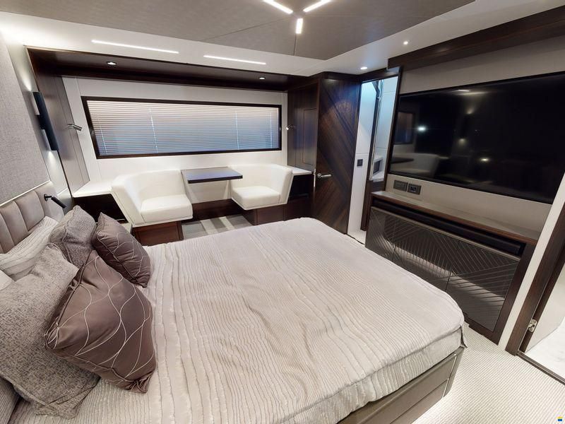 Sunseeker Manhattan 68