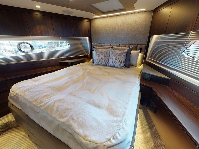 Sunseeker Manhattan 68