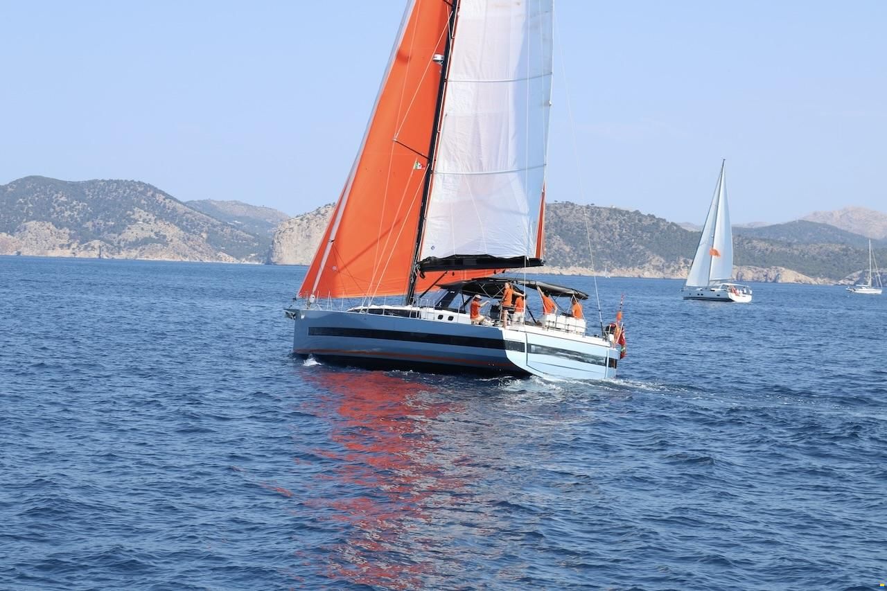 Beneteau OCEANIS YACHT 62