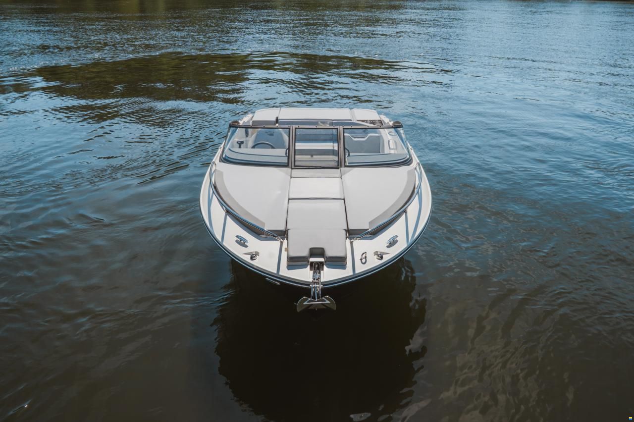 Bayliner C21i Cuddy IB Premiere