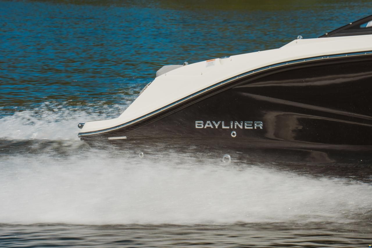 Bayliner C21i Cuddy IB Premiere