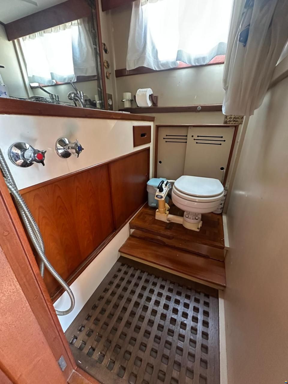 American Marine Grand Banks 36