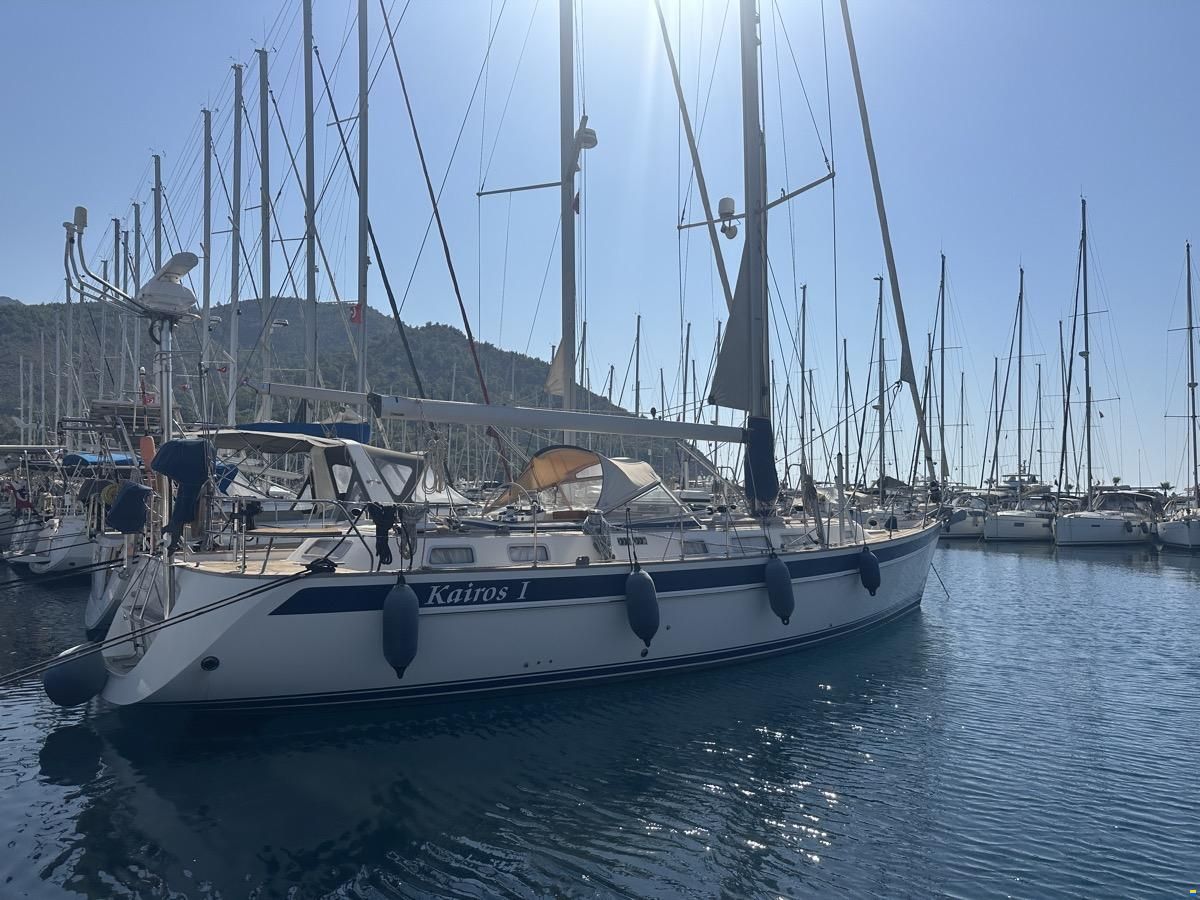 Hallberg-Rassy 48