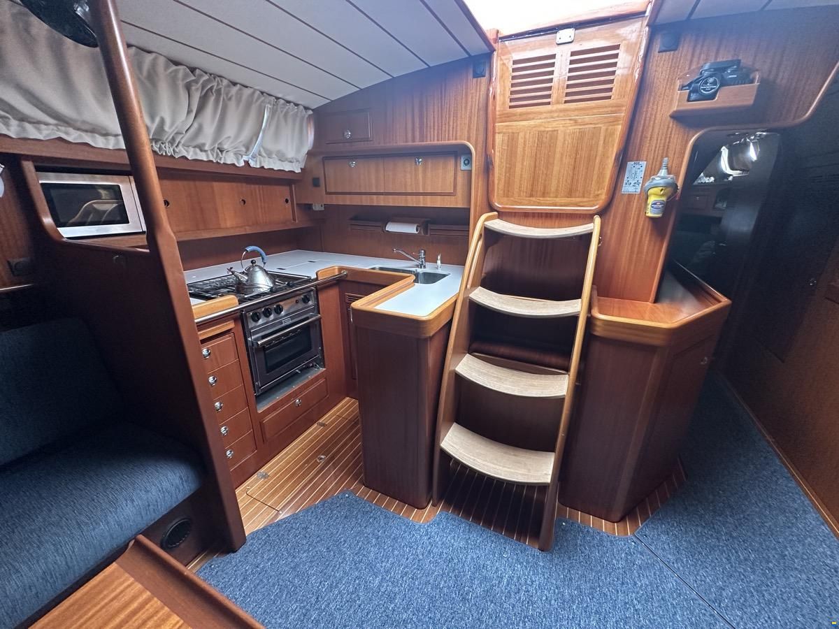 Hallberg-Rassy 48
