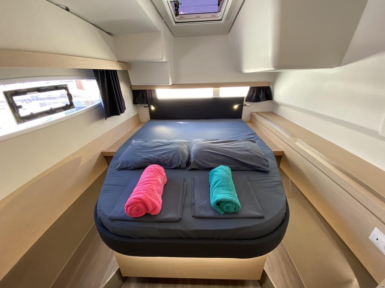 Fountaine Pajot LUCIA 40