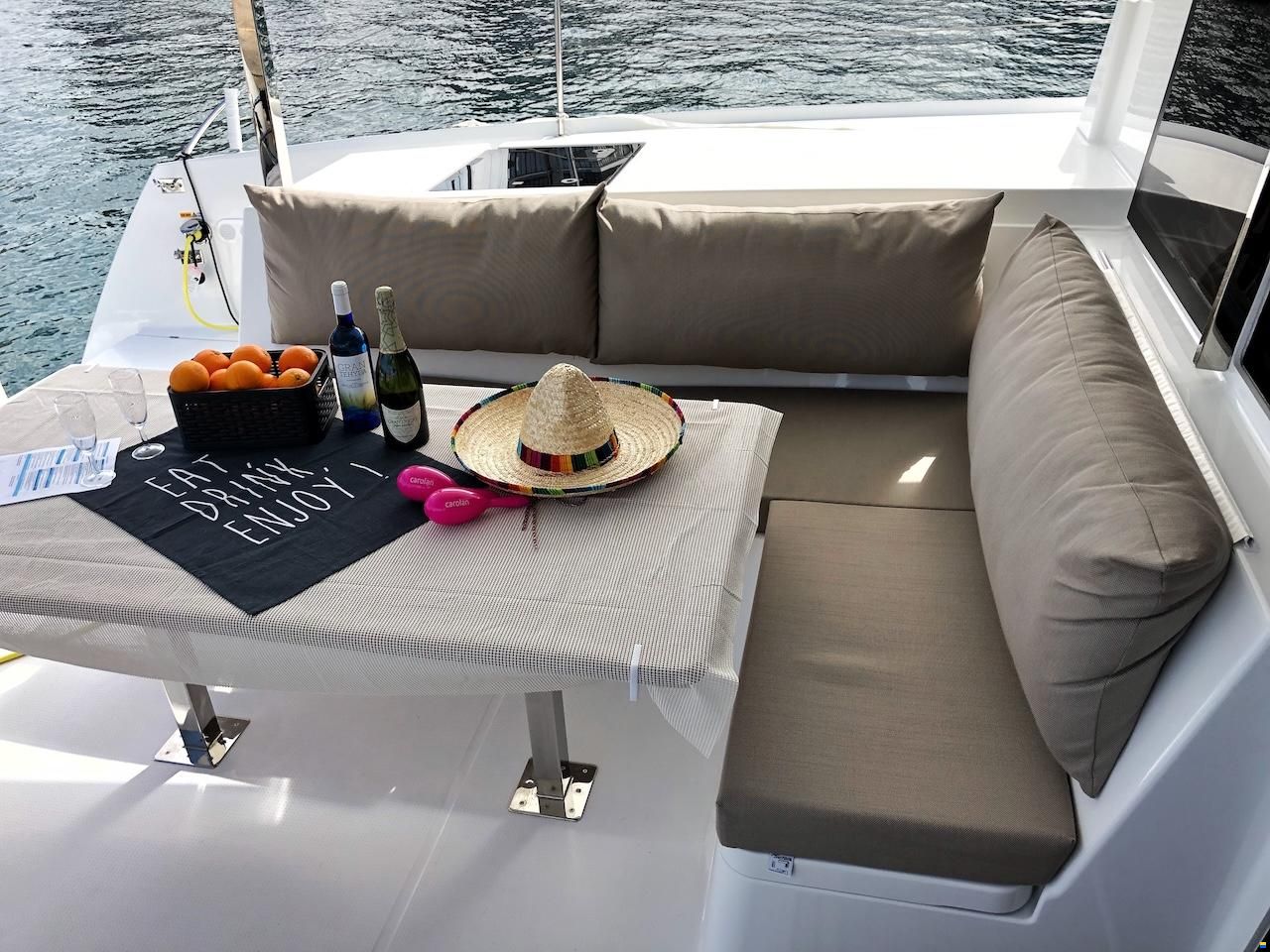 Fountaine Pajot LUCIA 40