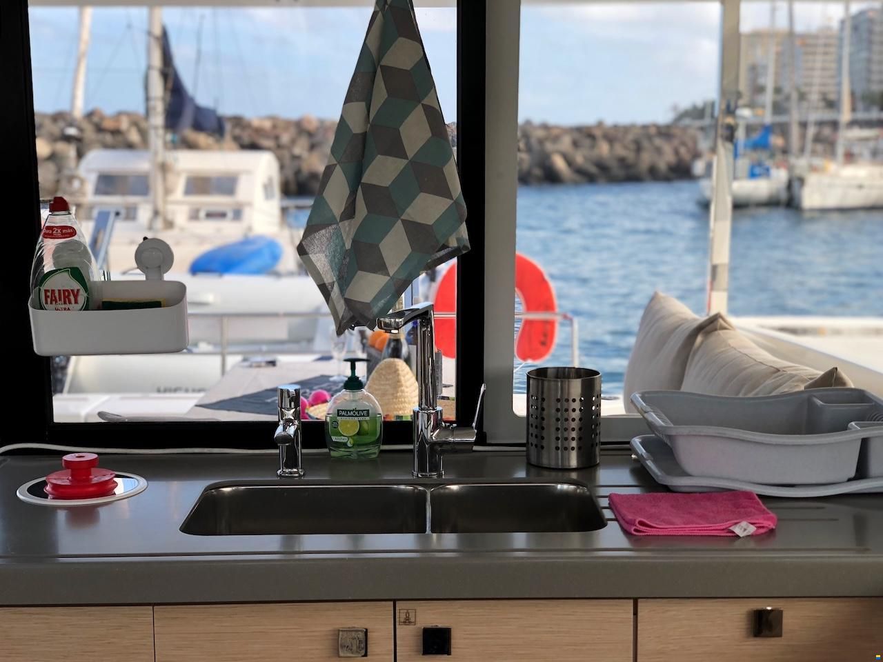 Fountaine Pajot LUCIA 40