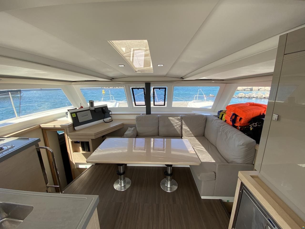 Fountaine Pajot LUCIA 40