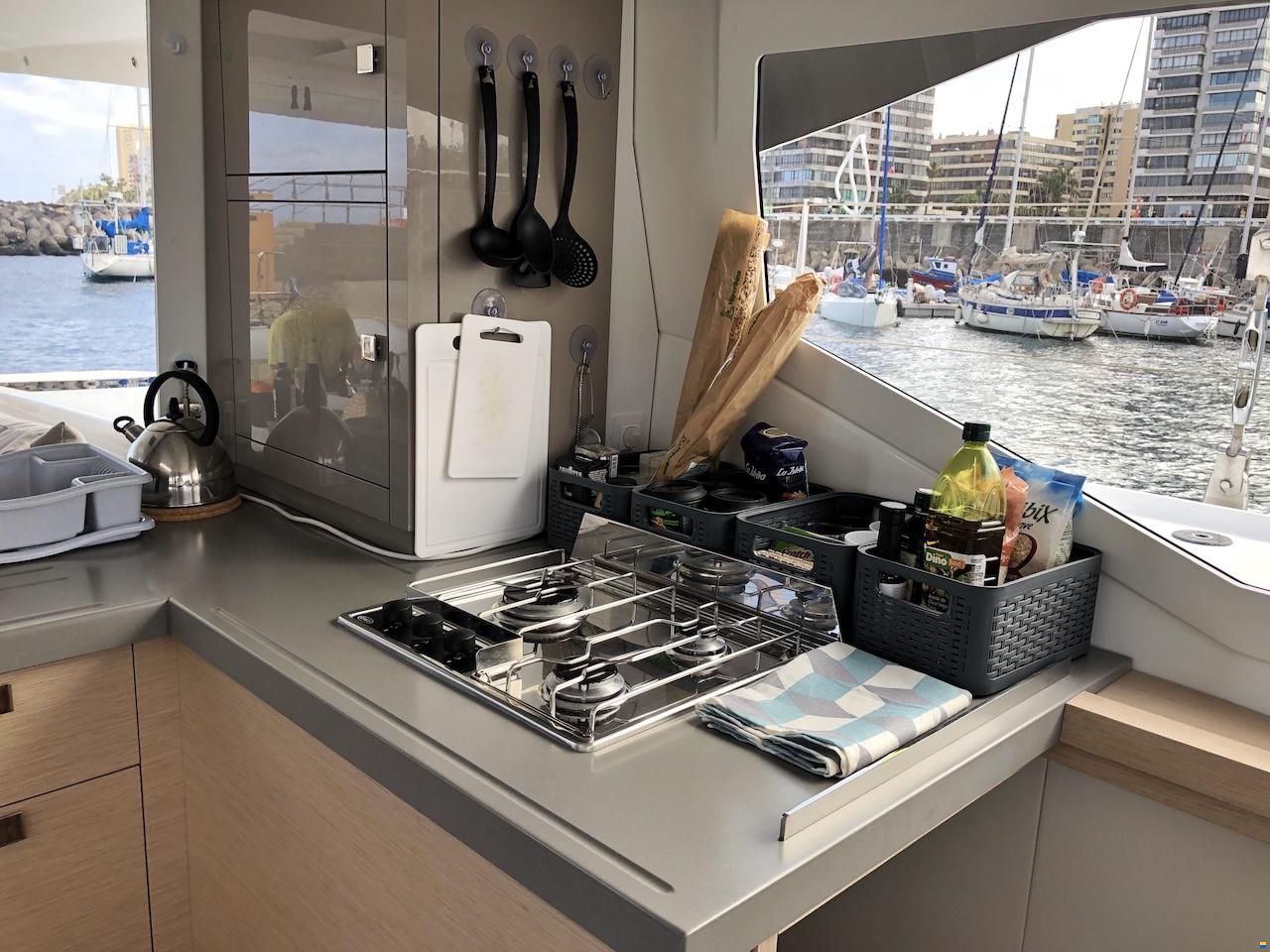 Fountaine Pajot LUCIA 40