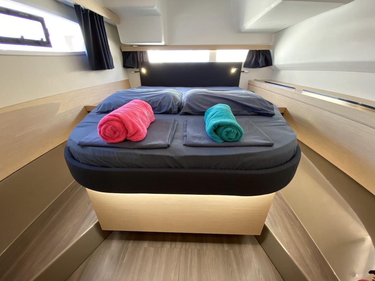 Fountaine Pajot LUCIA 40