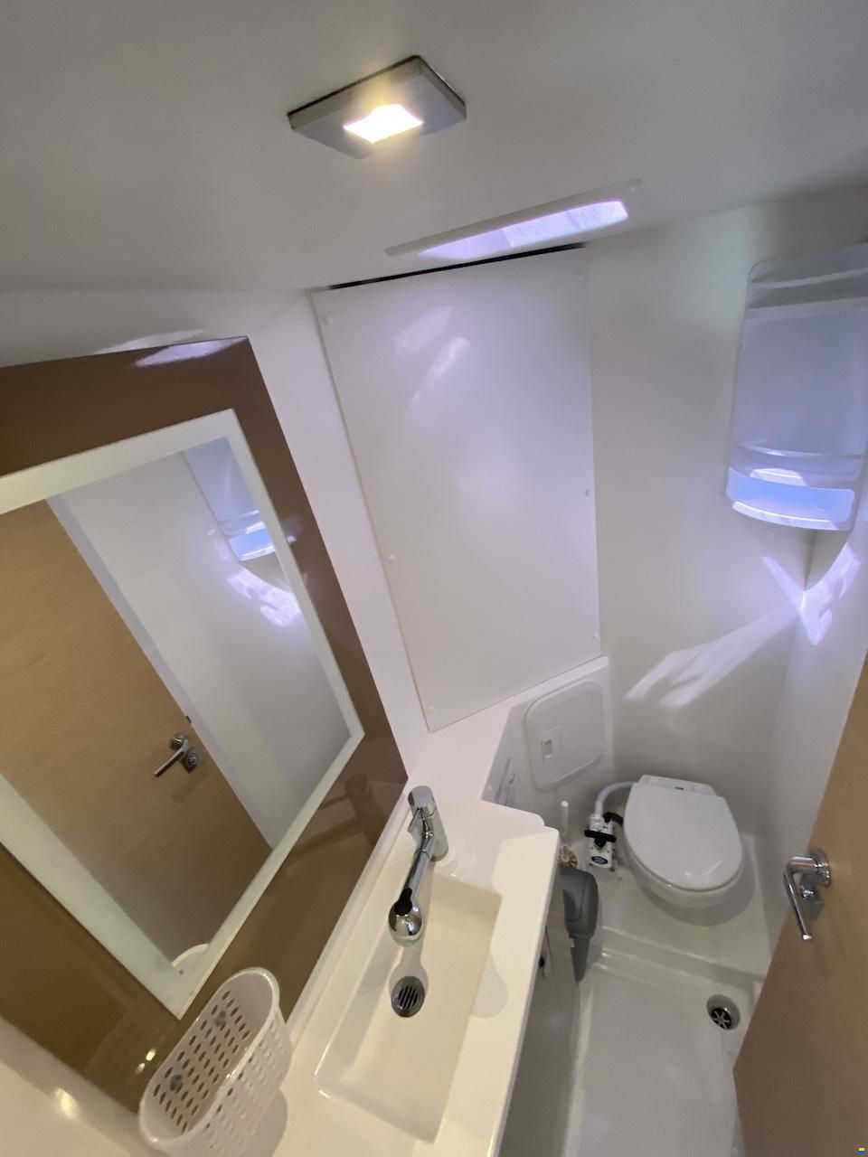Fountaine Pajot LUCIA 40