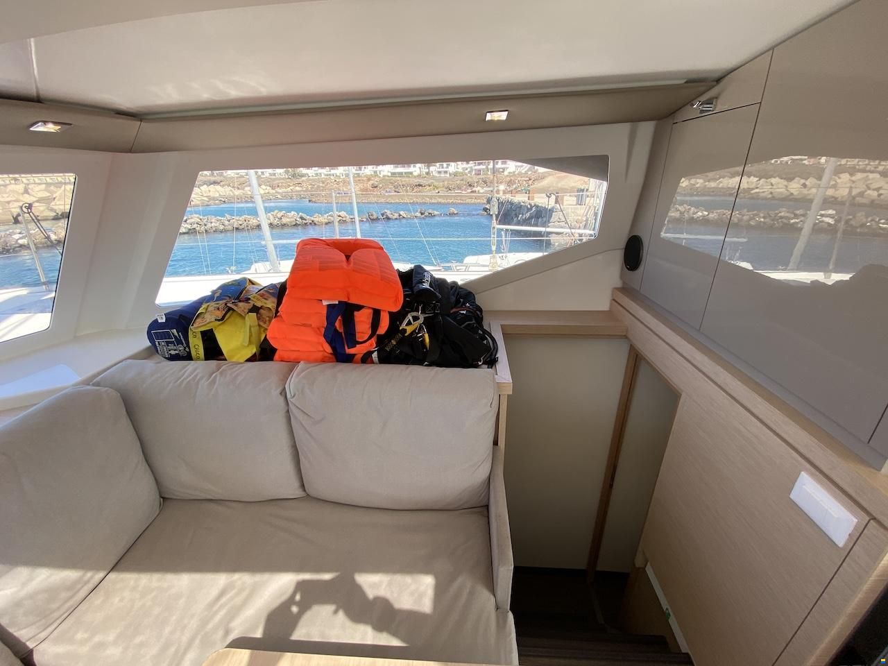 Fountaine Pajot LUCIA 40