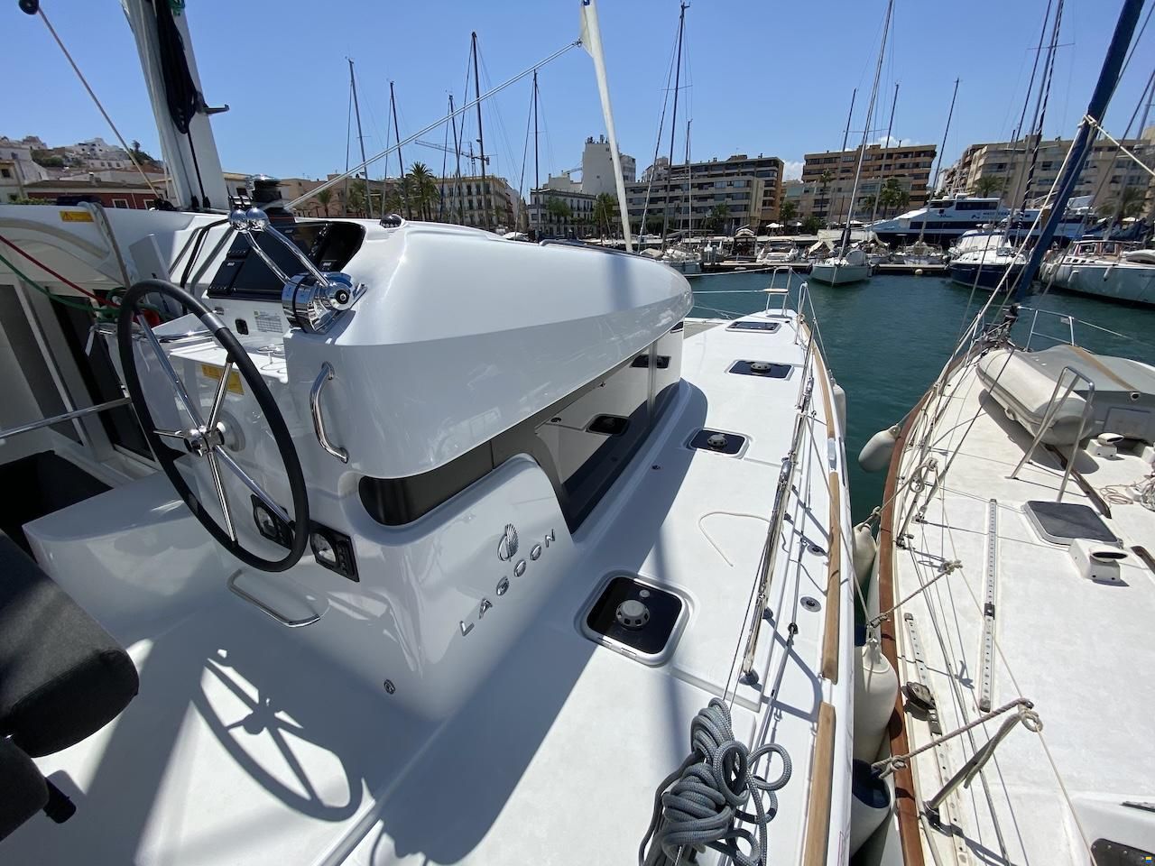Lagoon 40