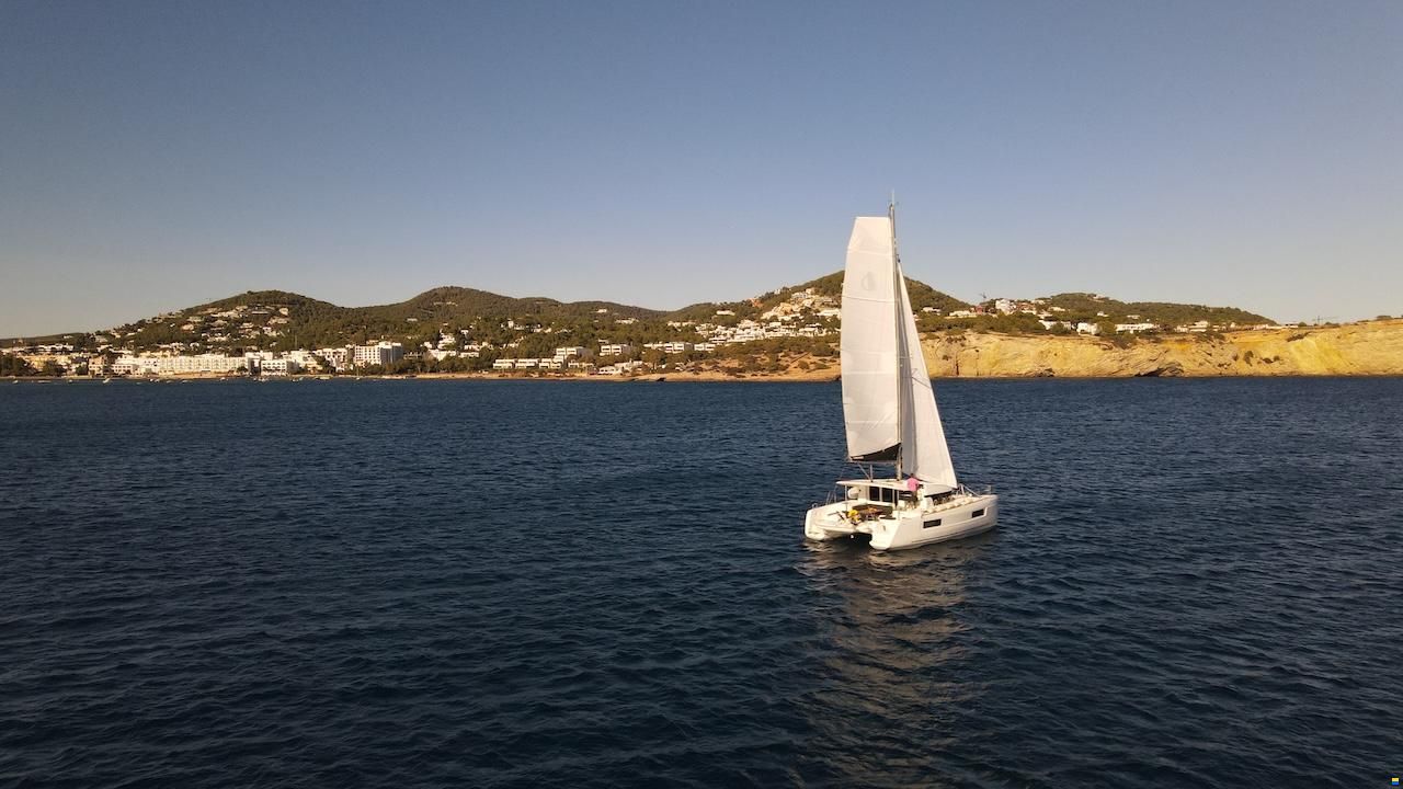 Lagoon 40