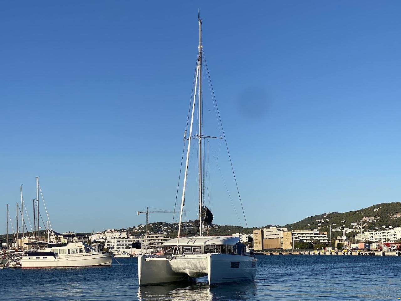 Lagoon 40