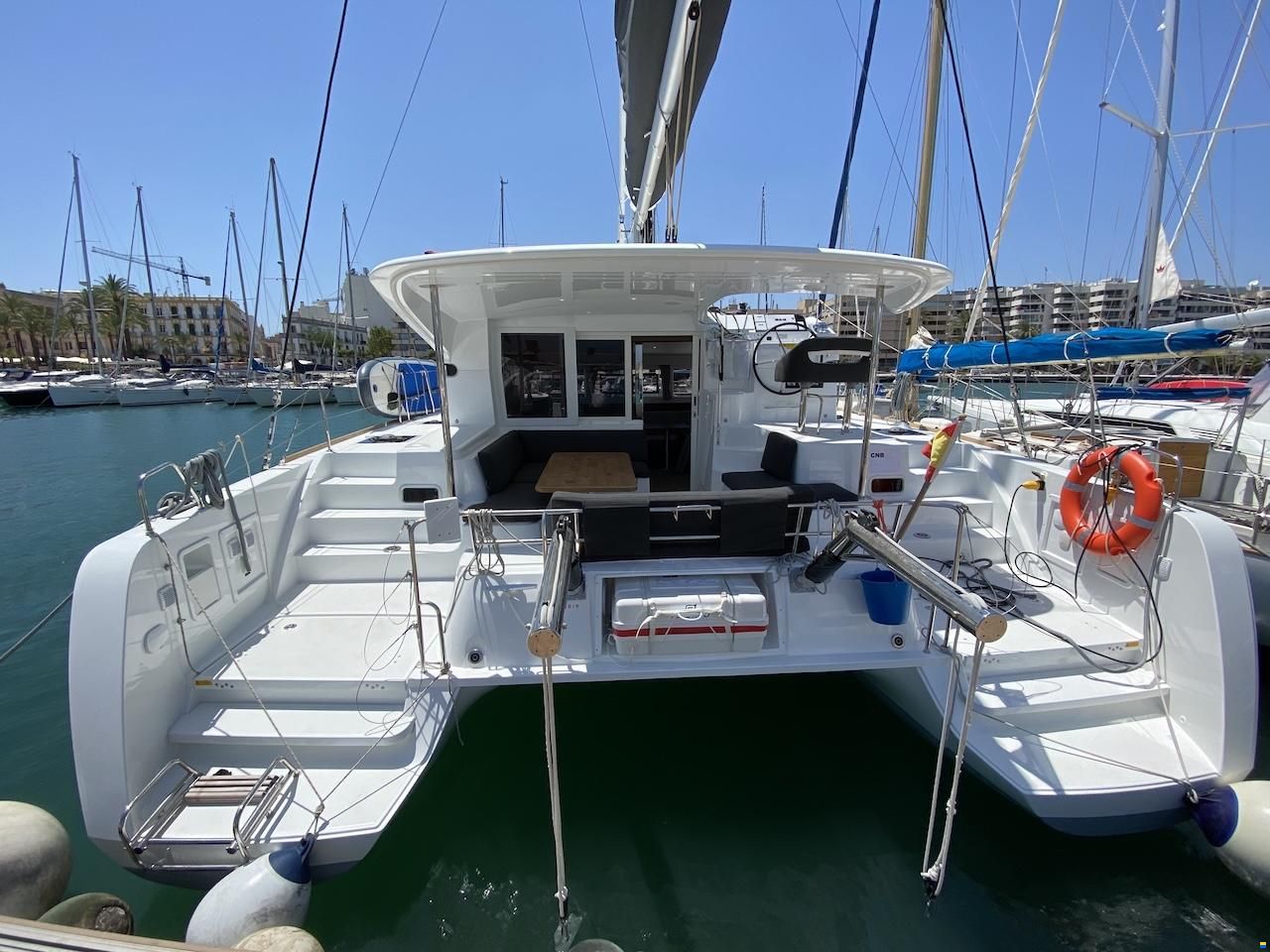 Lagoon 40