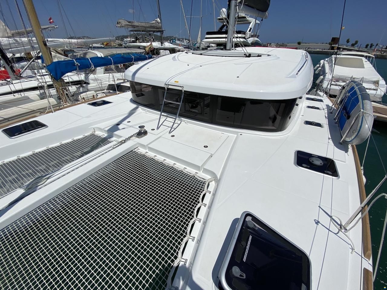 Lagoon 40