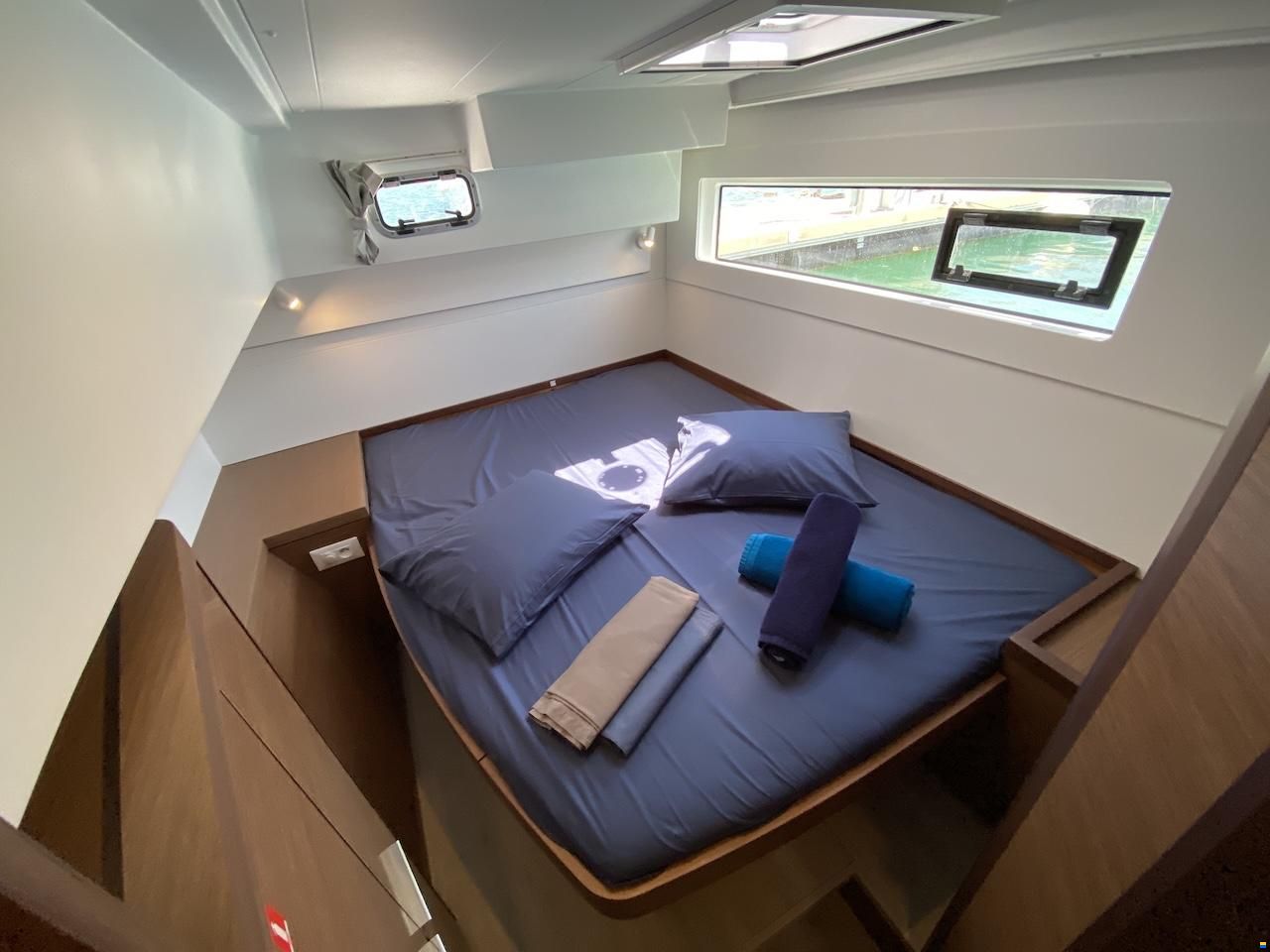 Lagoon 40