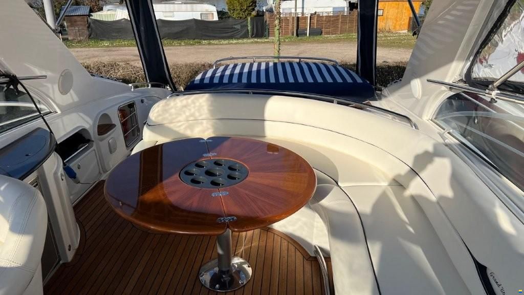 Windy 42 Grand Bora