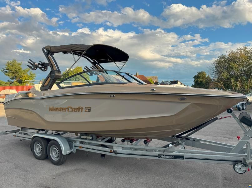 MasterCraft XT23, Wakesurf,  NEU!