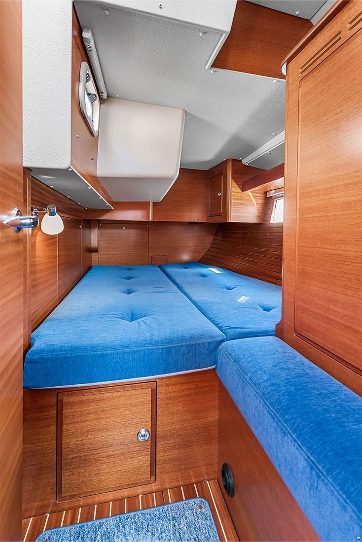 Hallberg-Rassy 400