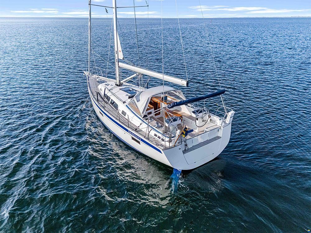 Hallberg-Rassy 400