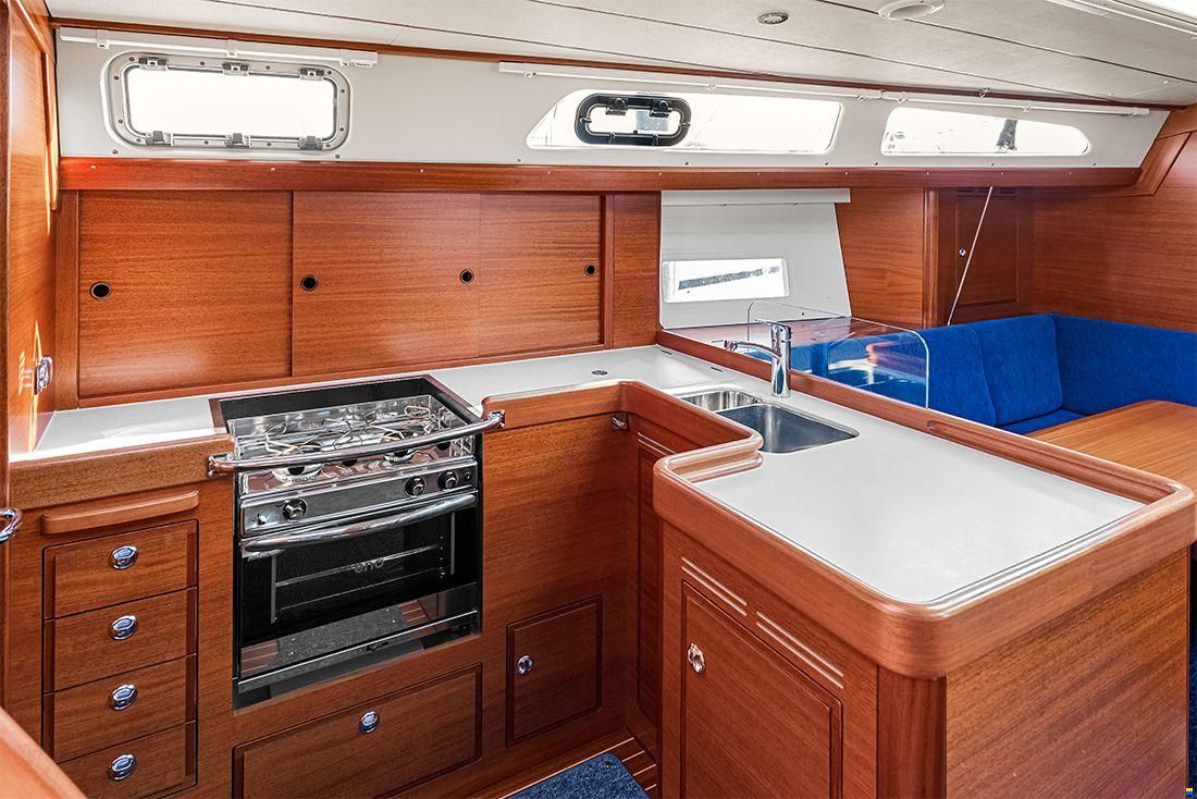 Hallberg-Rassy 400