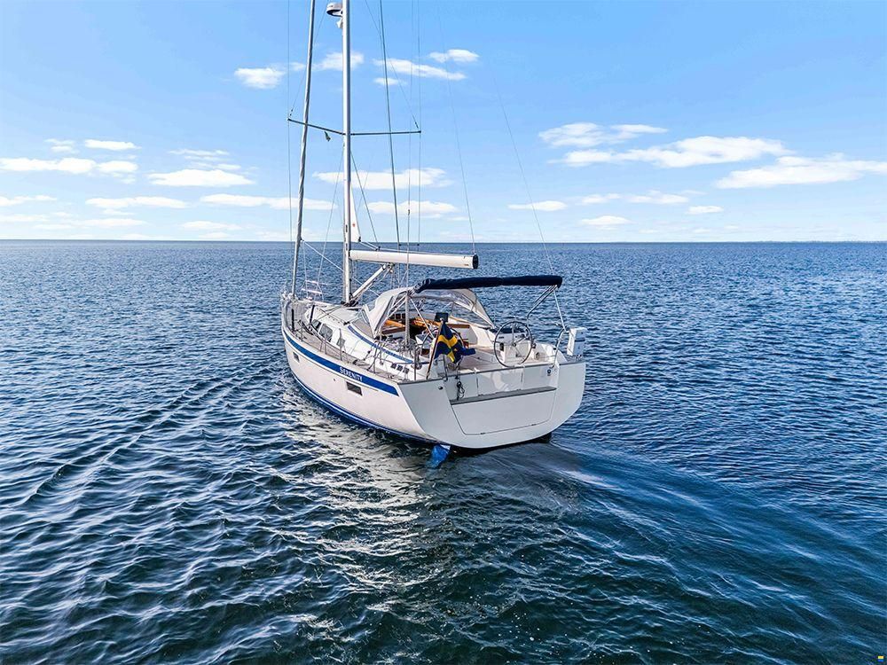 Hallberg-Rassy 400