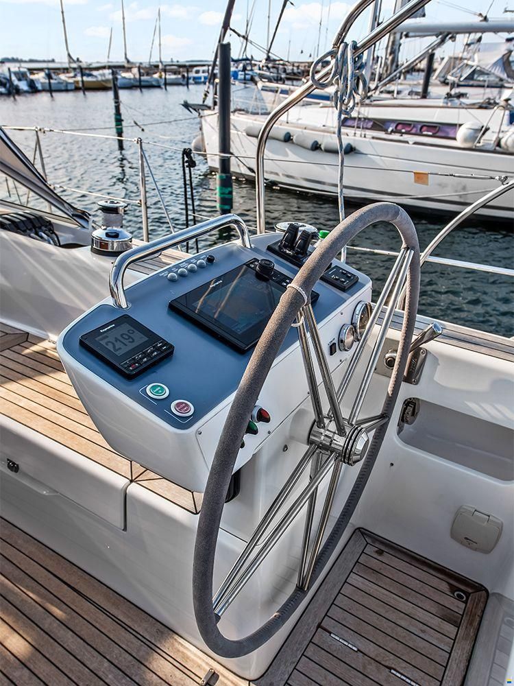 Hallberg-Rassy 400