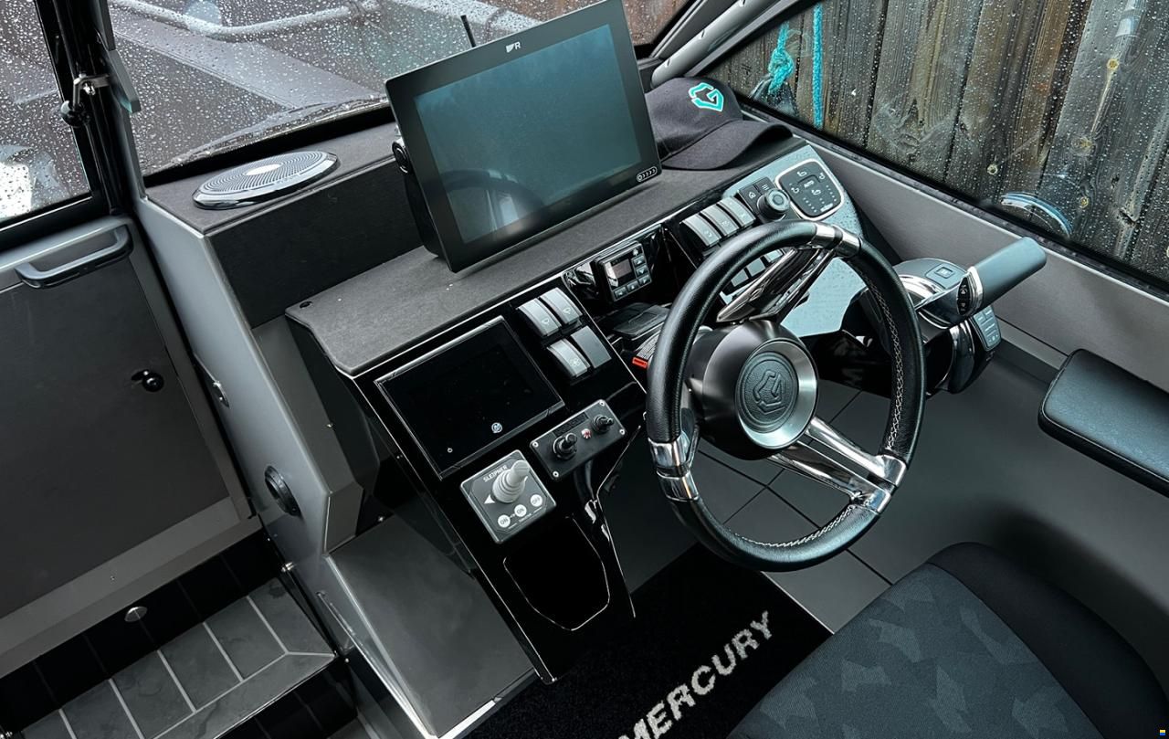 8 Inboard
