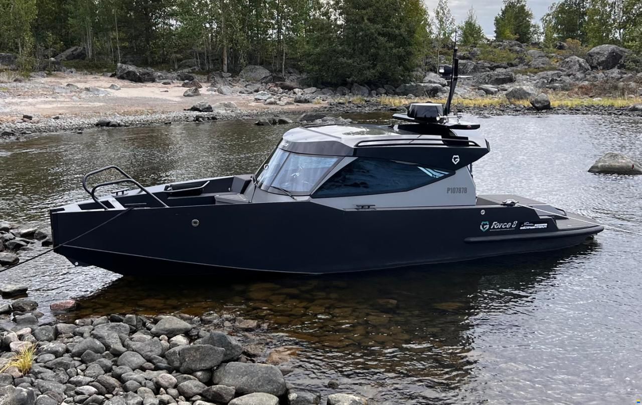 8 Inboard