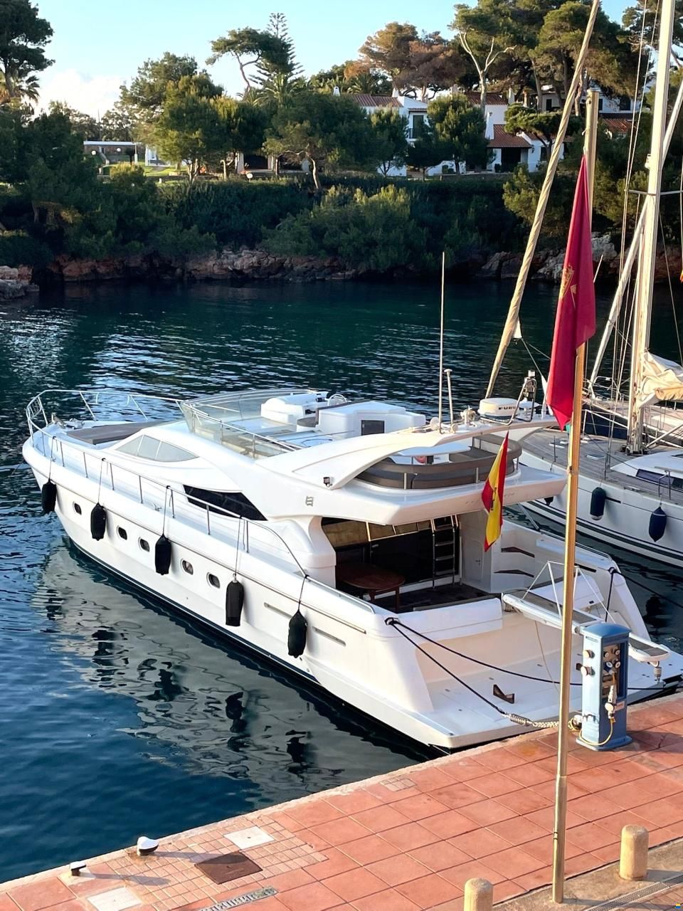 Ferretti 620