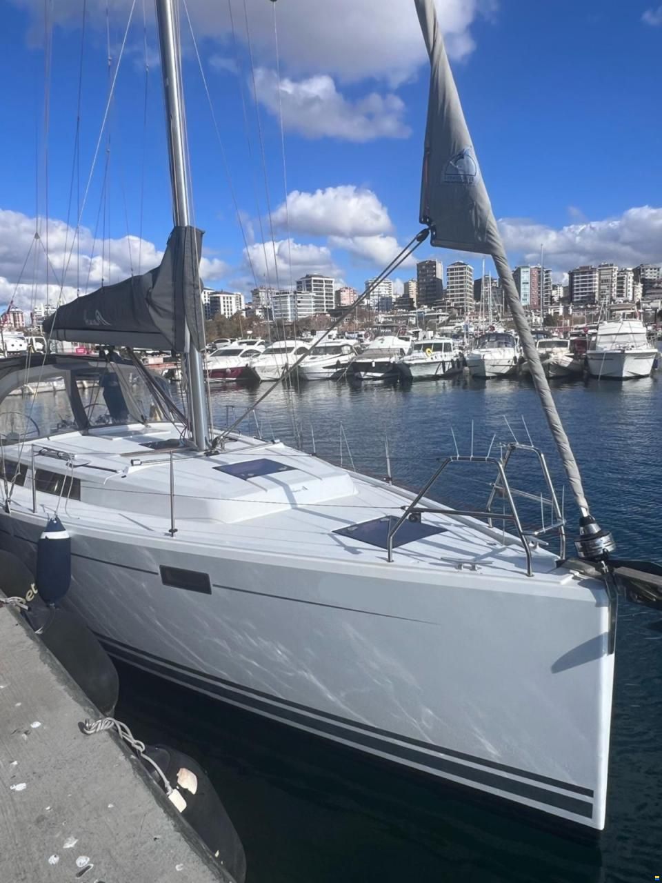 Hanse 385